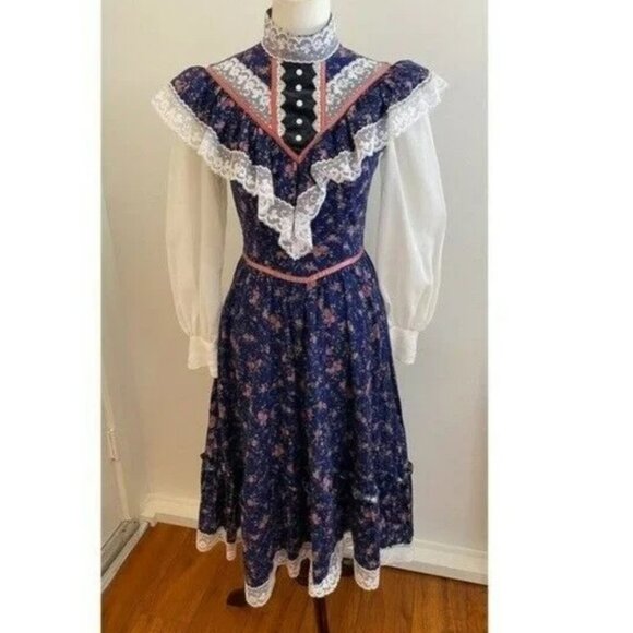 Vintage '70s Jessica McClintock Gunne Sax Navy/Pink Flower Dress - Picture 2 of 16